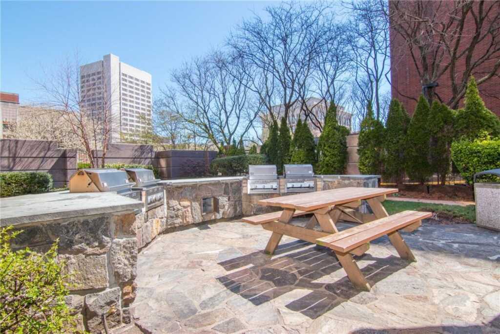 4 Martine Avenue, Unit #809, White Plains, NY 10606 - Photo 11 of 18