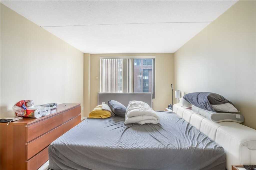 4 Martine Avenue, Unit #809, White Plains, NY 10606 - Photo 4 of 18