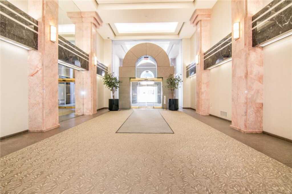 4 Martine Avenue, Unit #809, White Plains, NY 10606 - Photo 6 of 18