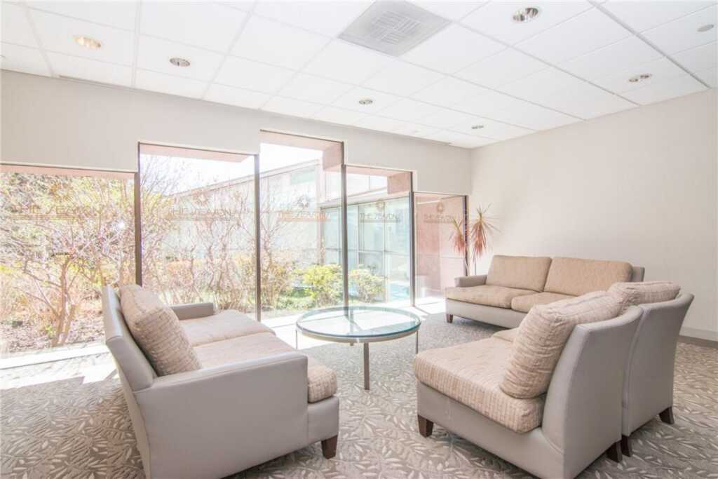 4 Martine Avenue, Unit #809, White Plains, NY 10606 - Photo 8 of 18