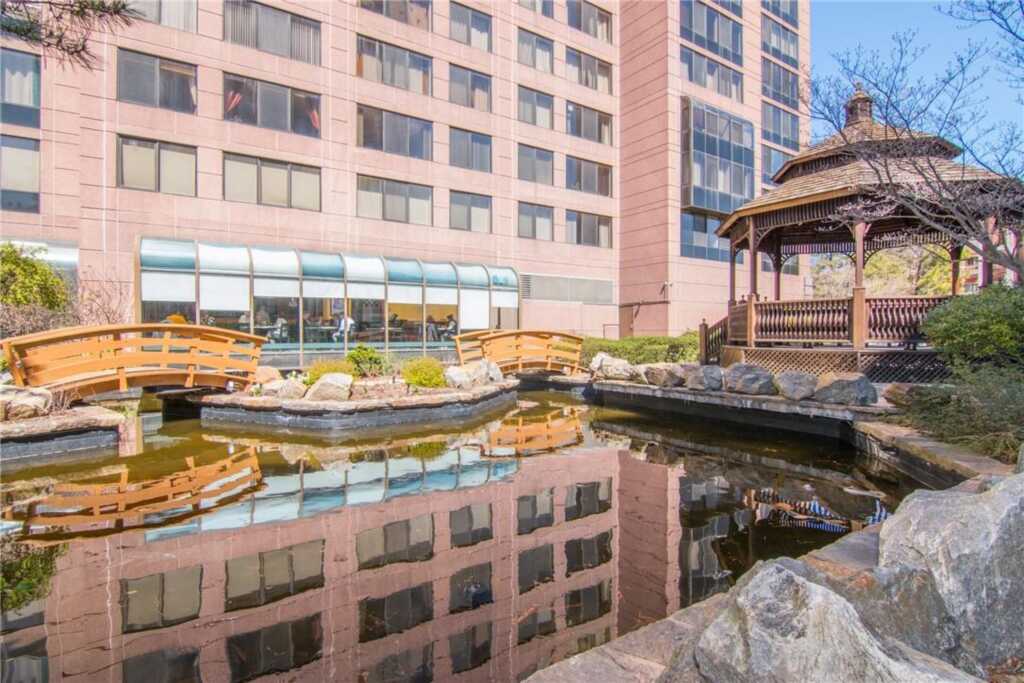 4 Martine Avenue, Unit #809, White Plains, NY 10606 - Photo 9 of 18