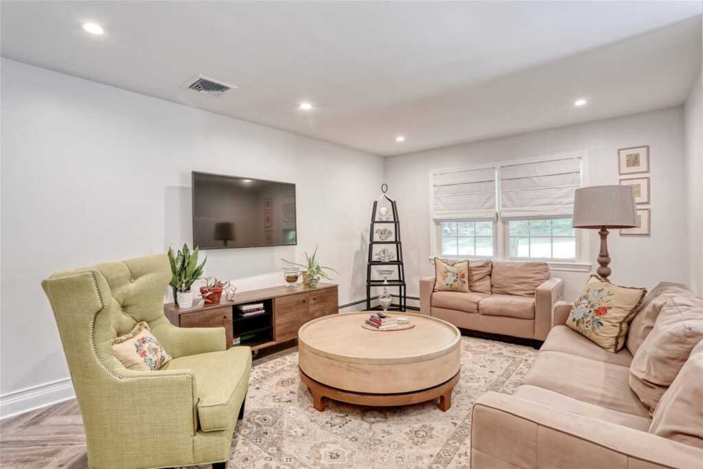 20 Woodglen Drive, New City, NY 10956 - Photo 12 of 41