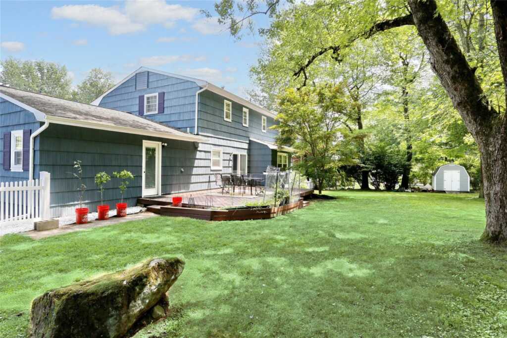 20 Woodglen Drive, New City, NY 10956 - Photo 33 of 41