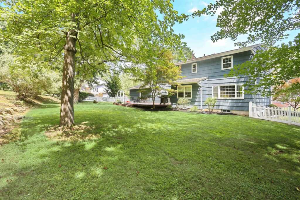 20 Woodglen Drive, New City, NY 10956 - Photo 35 of 41
