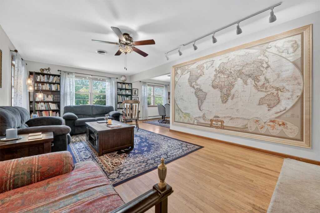 103 Locust Drive, Nyack, NY 10960 - Photo 5 of 37