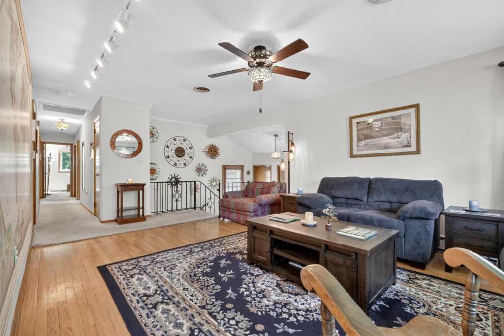 103 Locust Drive, Nyack, NY 10960 - Photo 7 of 37