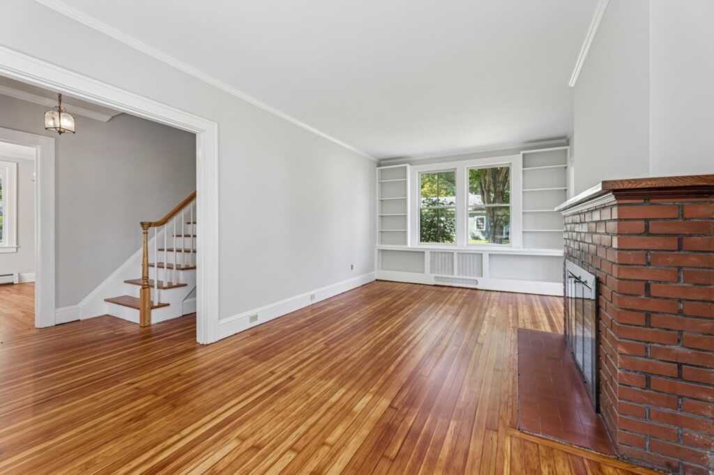 139 Castle Heights Avenue, Nyack, NY 10960 - Photo 11 of 37