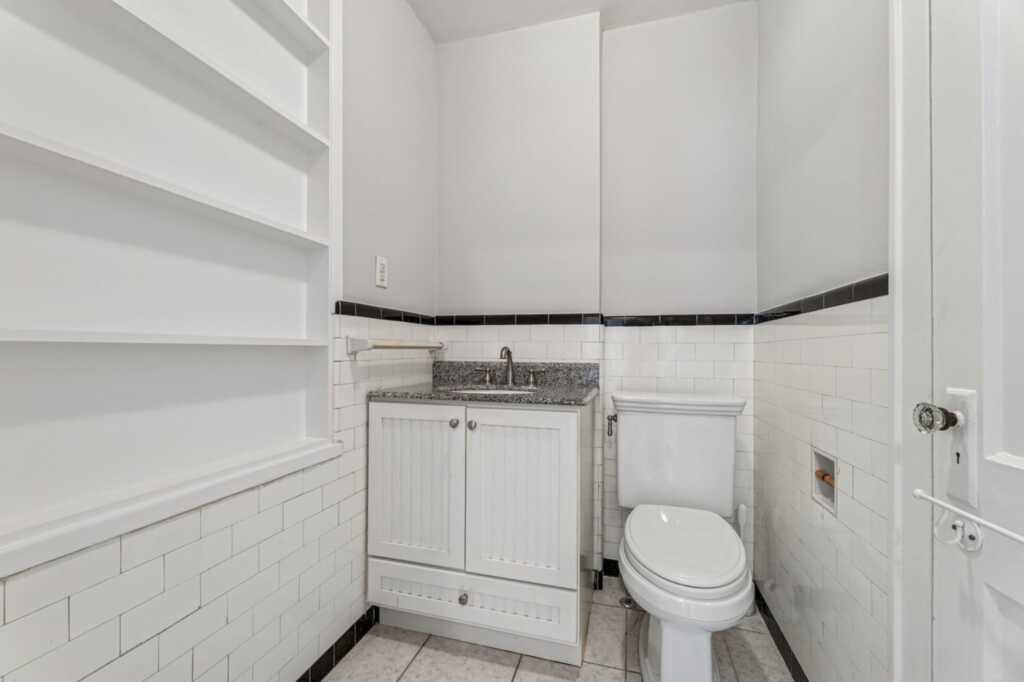 139 Castle Heights Avenue, Nyack, NY 10960 - Photo 20 of 37