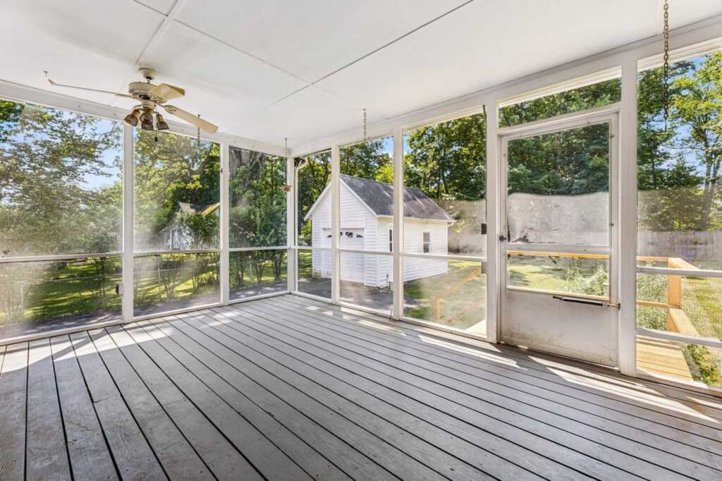 139 Castle Heights Avenue, Nyack, NY 10960 - Photo 22 of 37