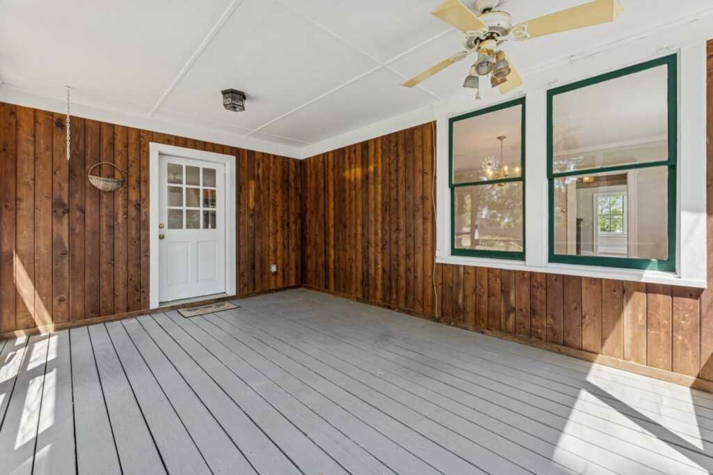 139 Castle Heights Avenue, Nyack, NY 10960 - Photo 24 of 37