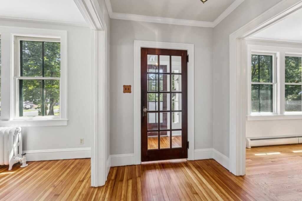 139 Castle Heights Avenue, Nyack, NY 10960 - Photo 3 of 37