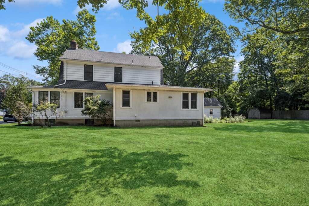 139 Castle Heights Avenue, Nyack, NY 10960 - Photo 33 of 37