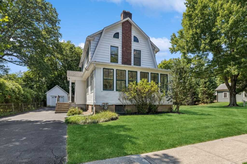 139 Castle Heights Avenue, Nyack, NY 10960 - Photo 34 of 37