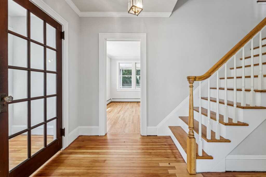 139 Castle Heights Avenue, Nyack, NY 10960 - Photo 5 of 37