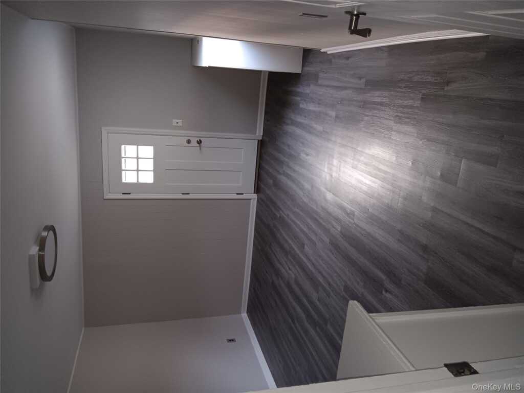 142 Smith Street, Unit #142 apt2, Rye, NY 10573 - Photo 5 of 10