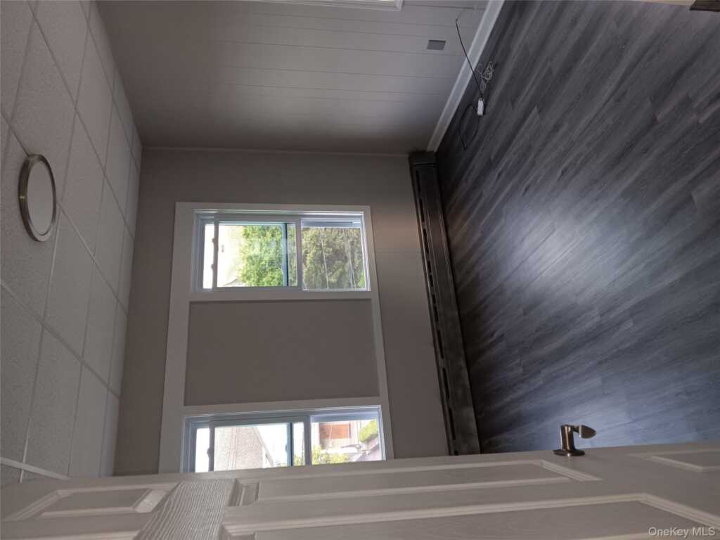 142 Smith Street, Unit #142 apt2, Rye, NY 10573 - Photo 8 of 10