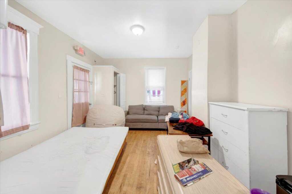 308 5th Avenue, New Rochelle, NY 10801 - Photo 4 of 38