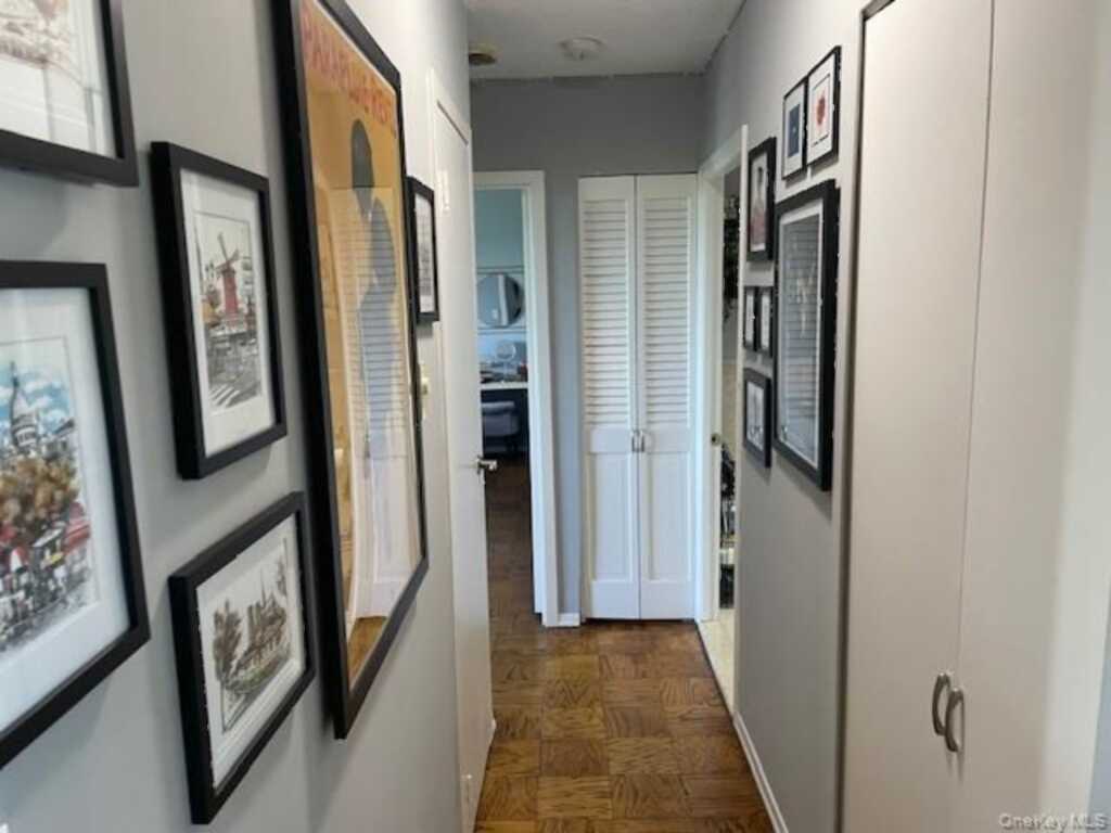15 Stewart Place, Unit #7A, White Plains, NY 10603 - Photo 4 of 10