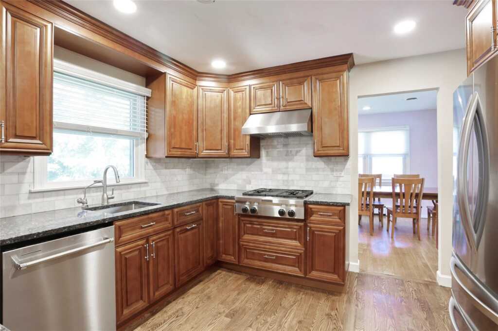 121 Smith Hill Road, Suffern, NY 10901 - Photo 10 of 35