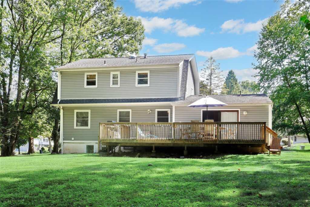 121 Smith Hill Road, Suffern, NY 10901 - Photo 26 of 35