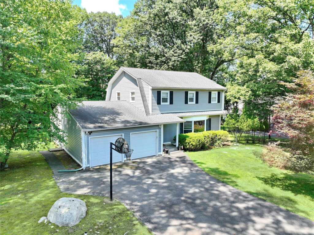 121 Smith Hill Road, Suffern, NY 10901 - Photo 30 of 35
