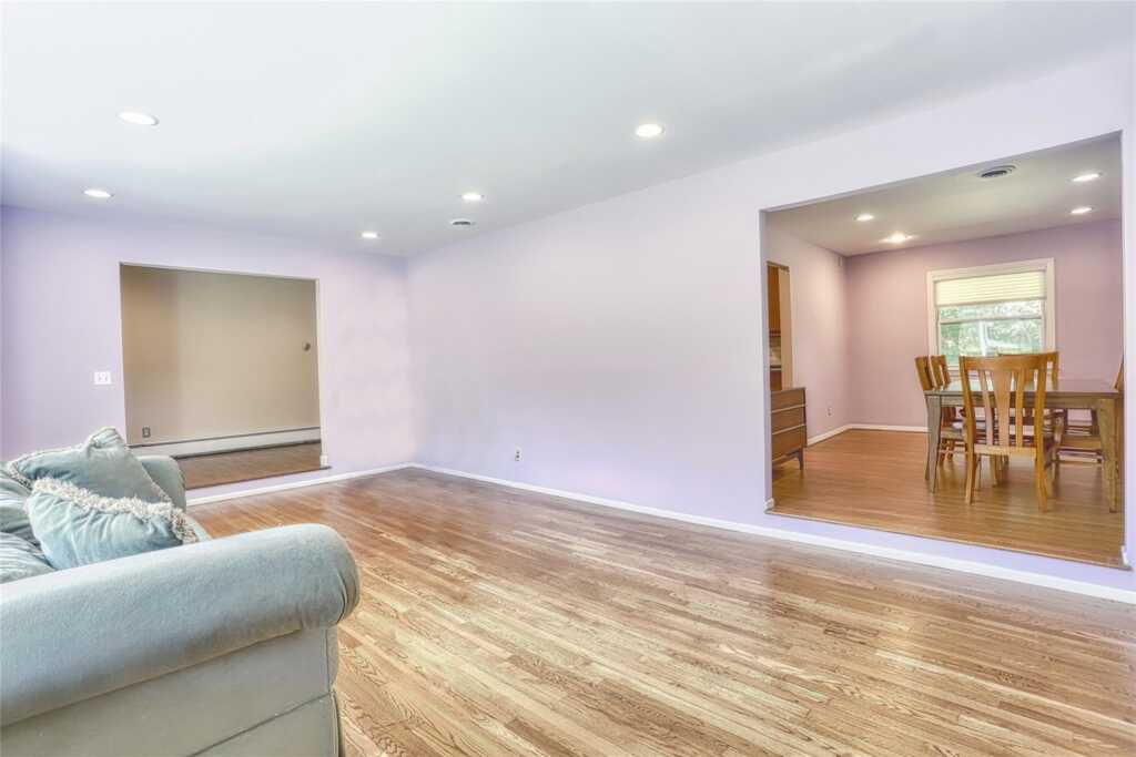 121 Smith Hill Road, Suffern, NY 10901 - Photo 6 of 35