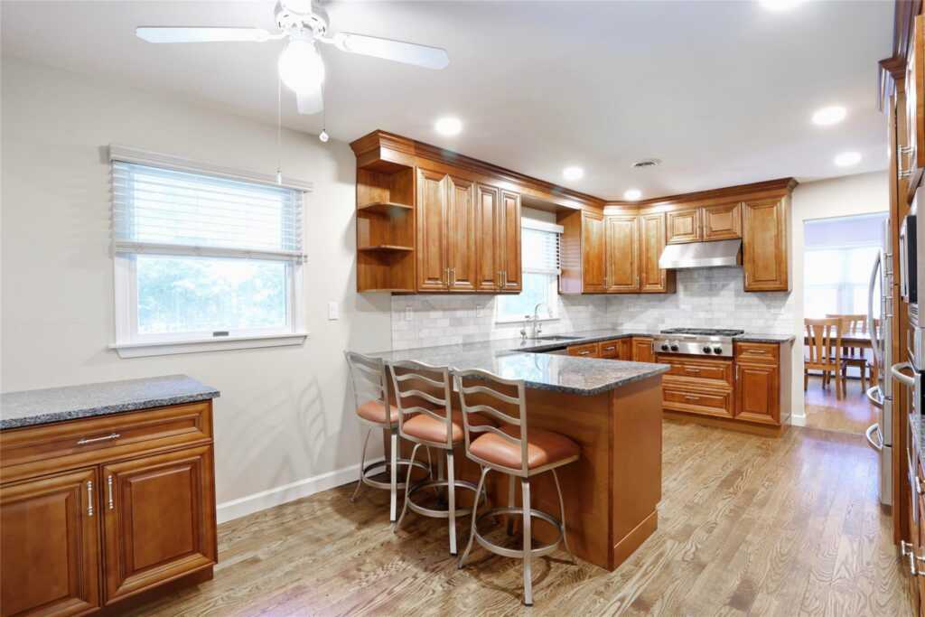 121 Smith Hill Road, Suffern, NY 10901 - Photo 9 of 35