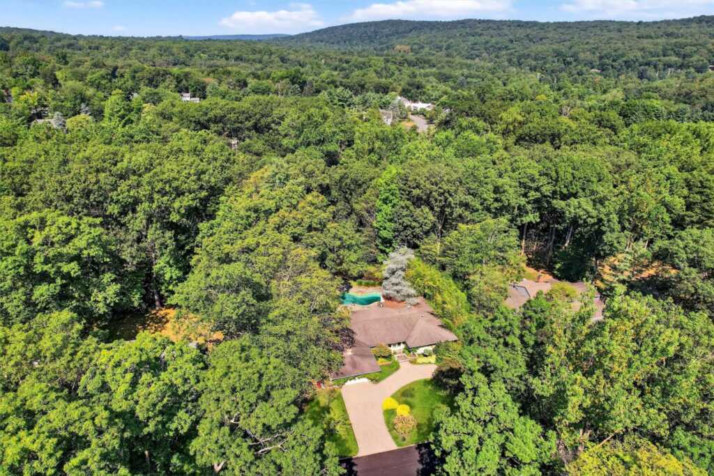 44 Woodhaven Drive, New City, NY 10956 - Photo 26 of 28