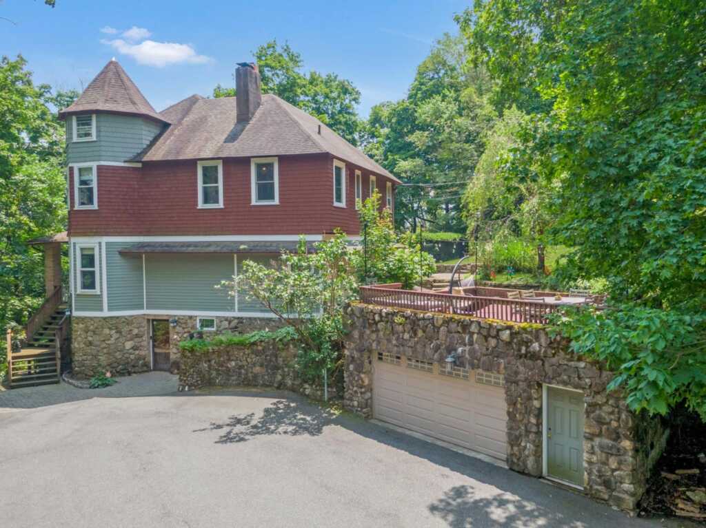 65 Rockledge Drive, Suffern, NY 10901 - Photo 40 of 48