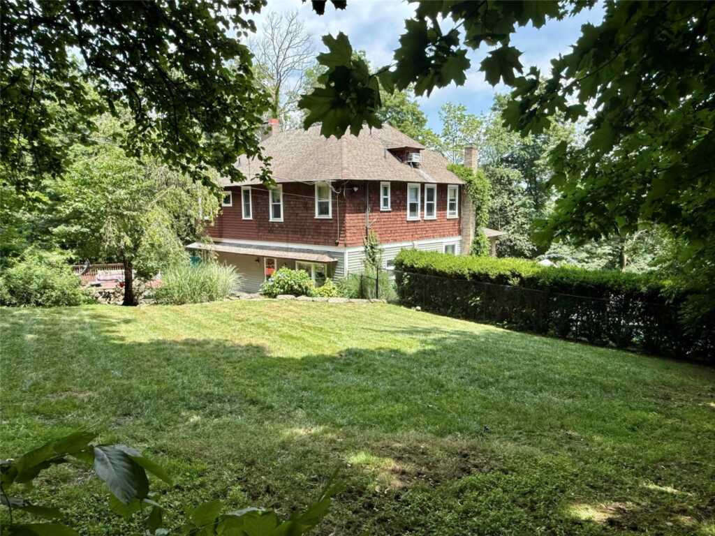 65 Rockledge Drive, Suffern, NY 10901 - Photo 45 of 48