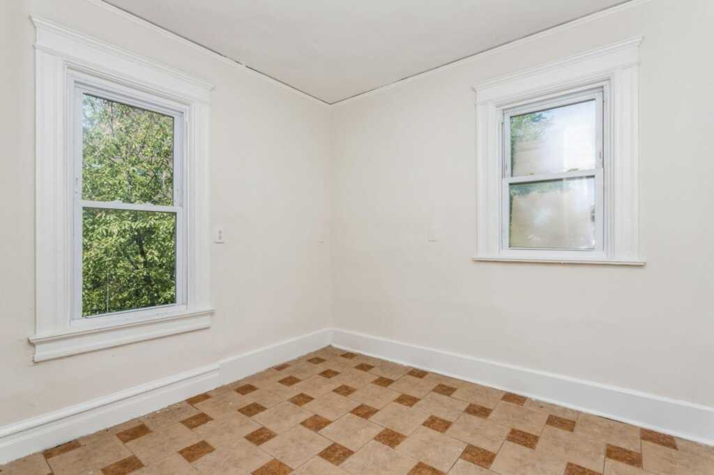24 Kress Avenue, New Rochelle, NY 10801 - Photo 26 of 44