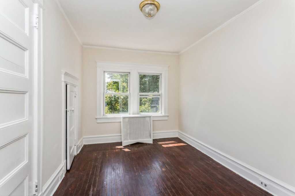 24 Kress Avenue, New Rochelle, NY 10801 - Photo 29 of 44