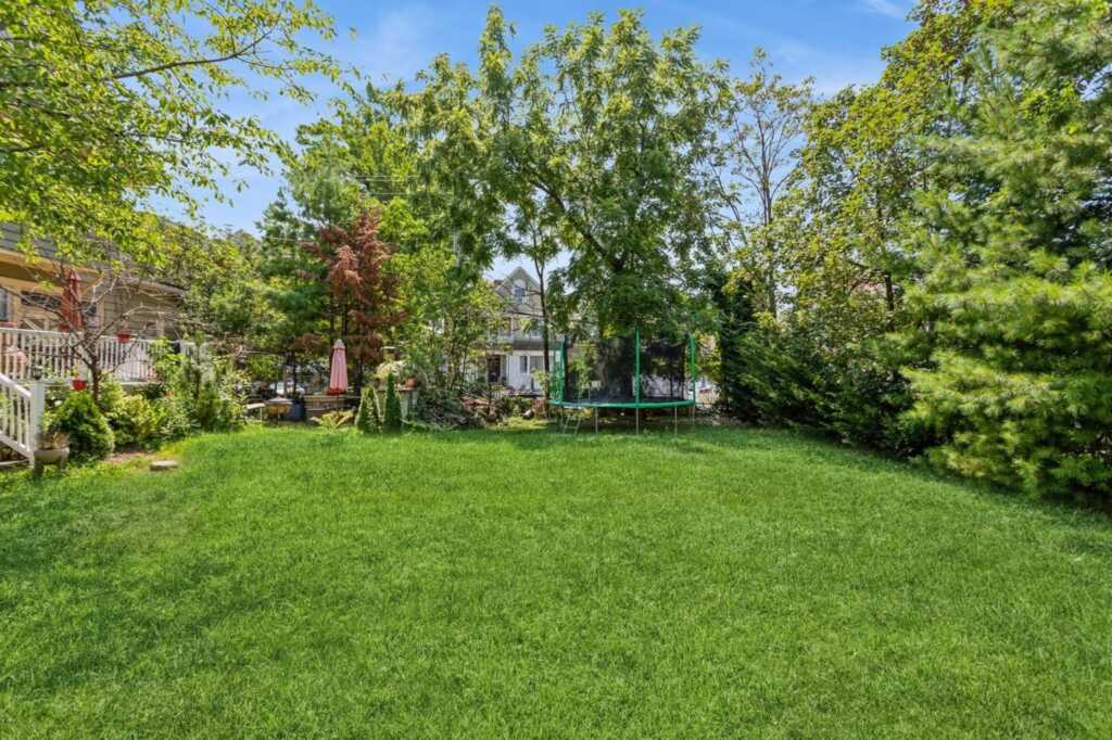 24 Kress Avenue, New Rochelle, NY 10801 - Photo 35 of 44