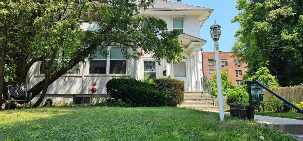 13 Longview Avenue, White Plains, NY 10605 - Photo 2 of 8