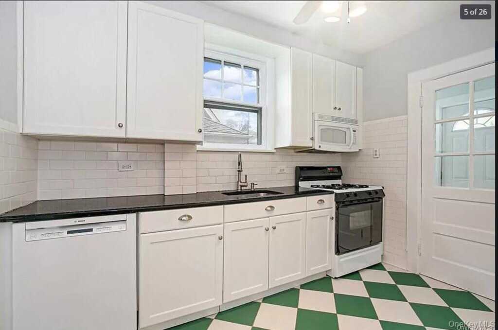 78 Bryant Avenue, White Plains, NY 10605 - Photo 9 of 15