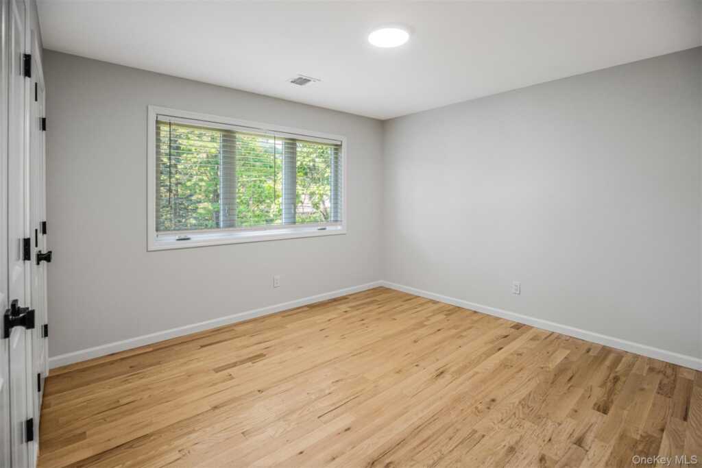 250 Blauvelt Road, Pearl River, NY 10965 - Photo 19 of 33