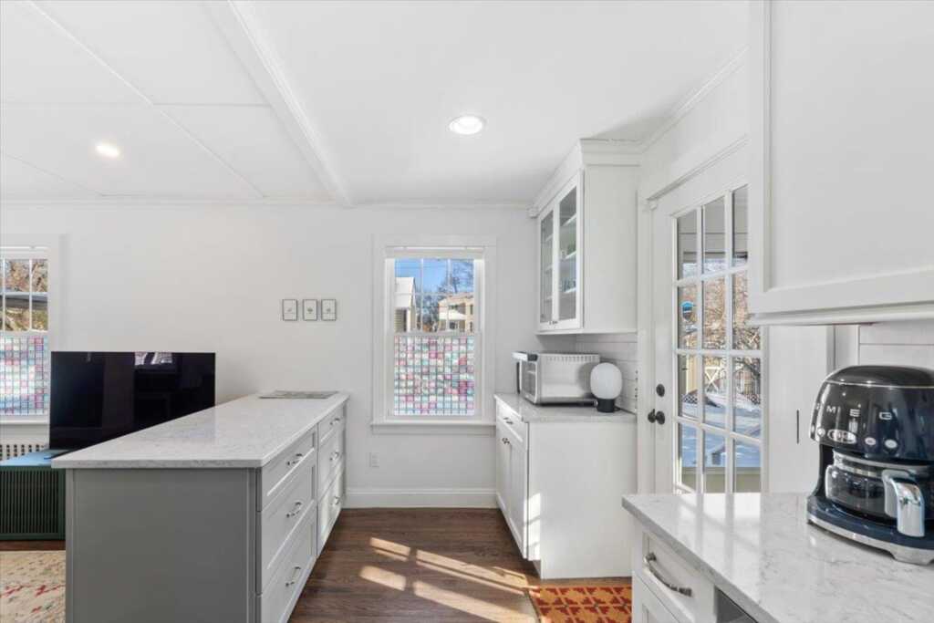 537 First Street, Rye, NY 10543 - Photo 7 of 32
