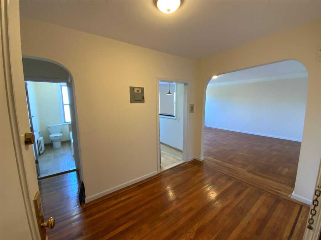 1 Broadway, Unit #5D, White Plains, NY 10601 - Photo 2 of 11