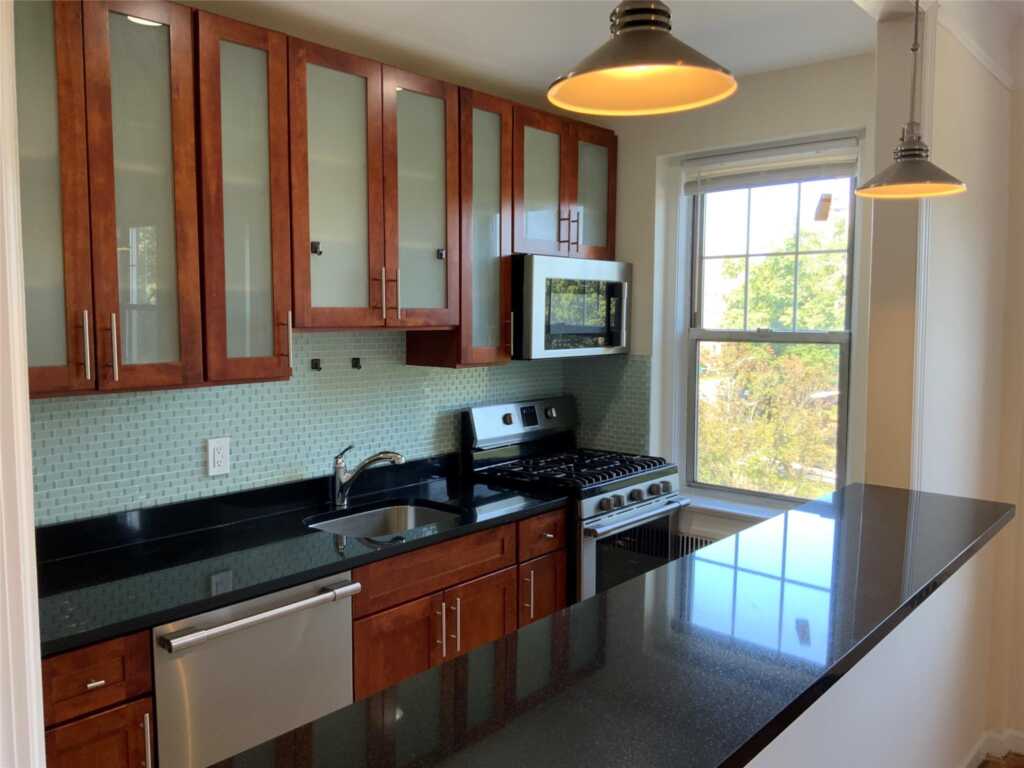 1 Broadway, Unit #5D, White Plains, NY 10601 - Photo 8 of 11
