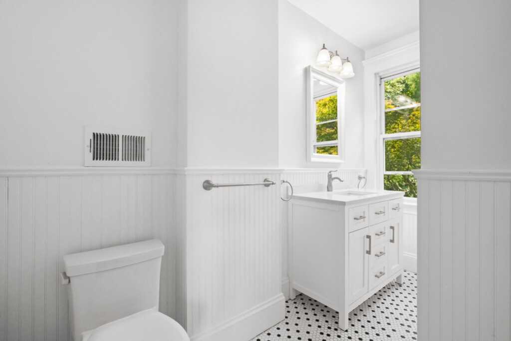 188 Orange Avenue, Unit #B, Suffern, NY 10901 - Photo 15 of 21