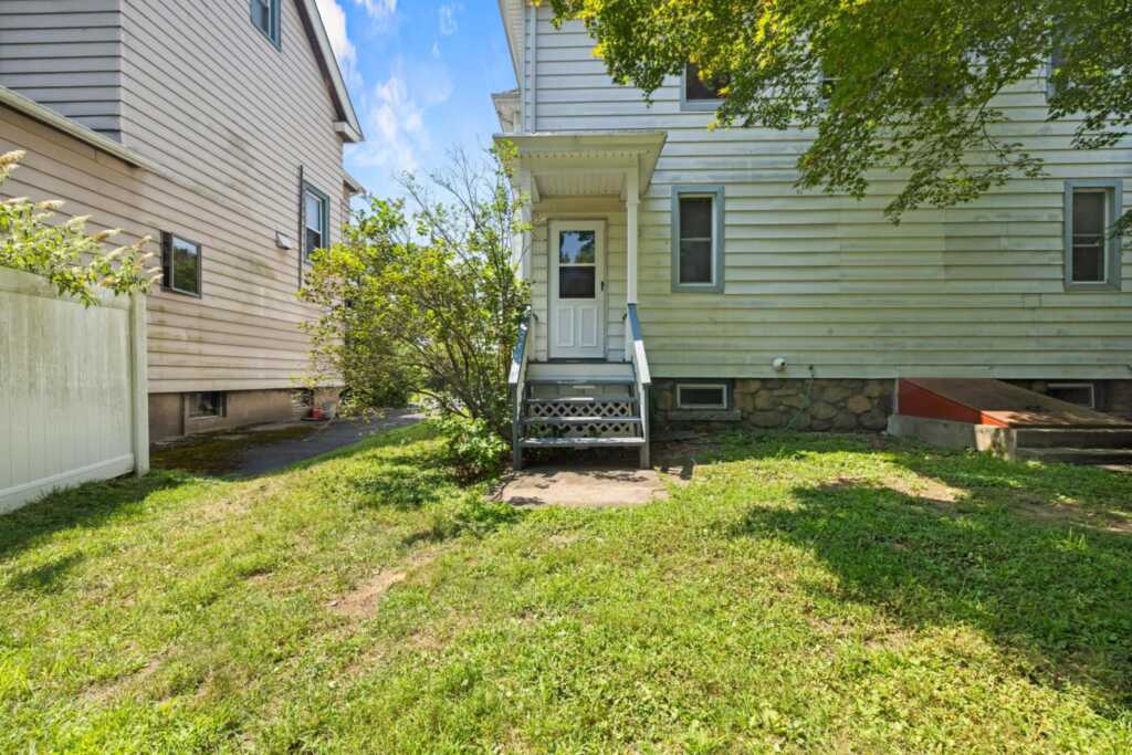 188 Orange Avenue, Unit #B, Suffern, NY 10901 - Photo 4 of 21
