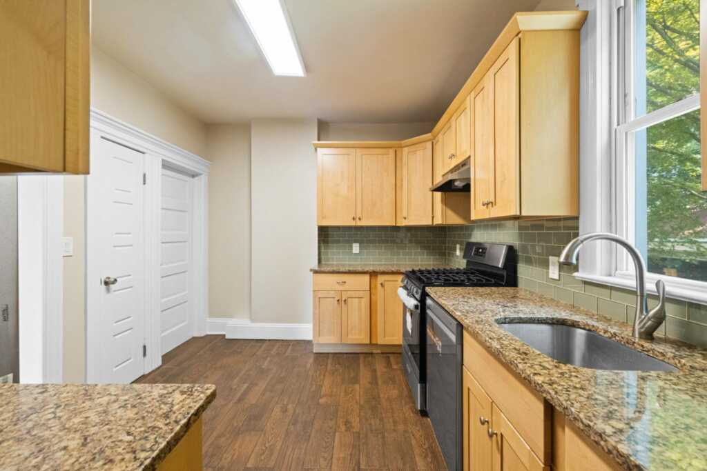 188 Orange Avenue, Unit #B, Suffern, NY 10901 - Photo 8 of 21