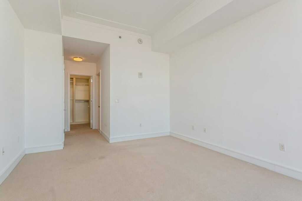5 Renaissance Square, Unit #18B, White Plains, NY 10601 - Photo 10 of 16