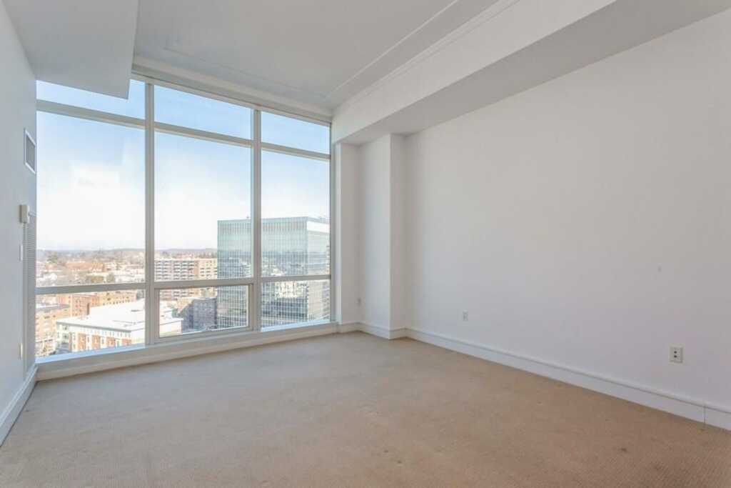 5 Renaissance Square, Unit #18B, White Plains, NY 10601 - Photo 8 of 16