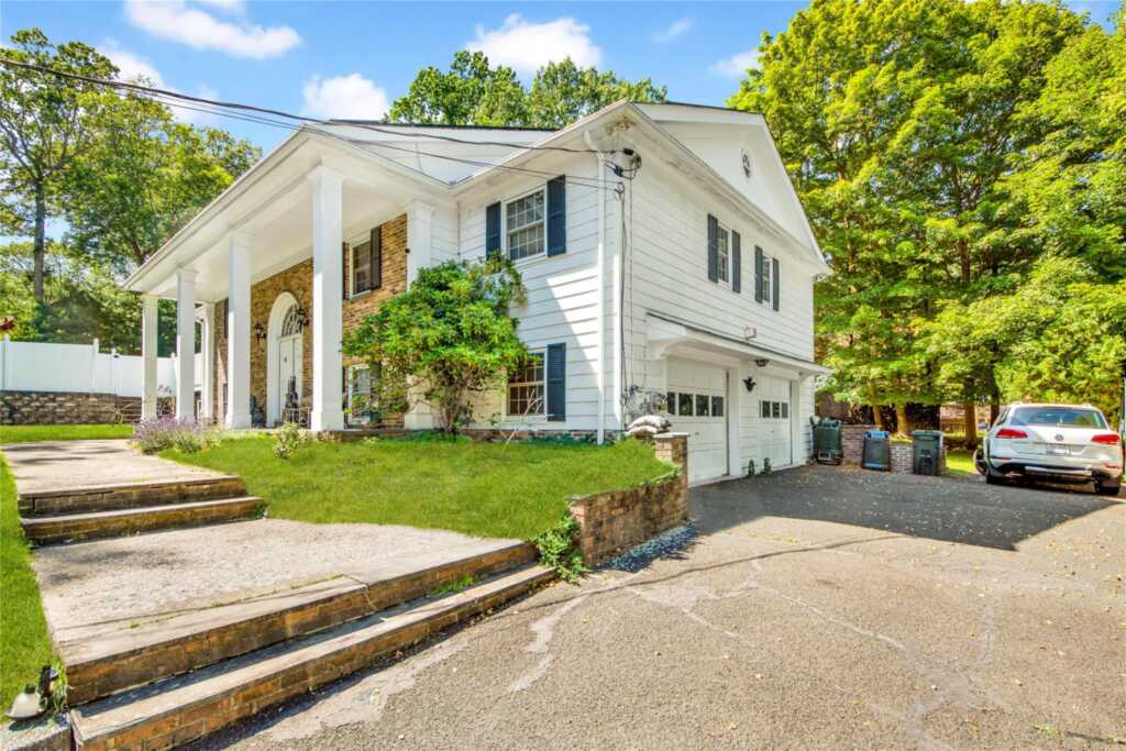 210 Lexow Avenue, Nyack, NY 10960 - Photo 4 of 23