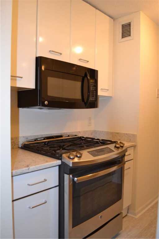 4 Martine Avenue, Unit #1121, White Plains, NY 10606 - Photo 14 of 29