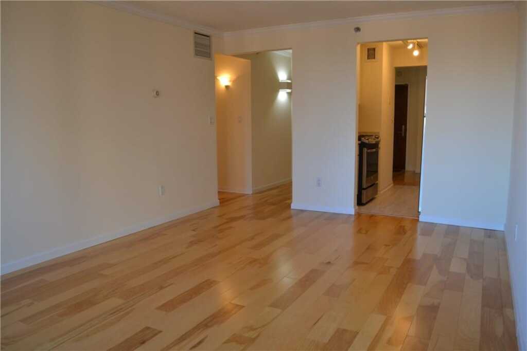 4 Martine Avenue, Unit #1121, White Plains, NY 10606 - Photo 17 of 29