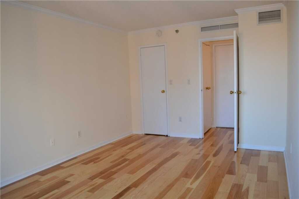 4 Martine Avenue, Unit #1121, White Plains, NY 10606 - Photo 26 of 29