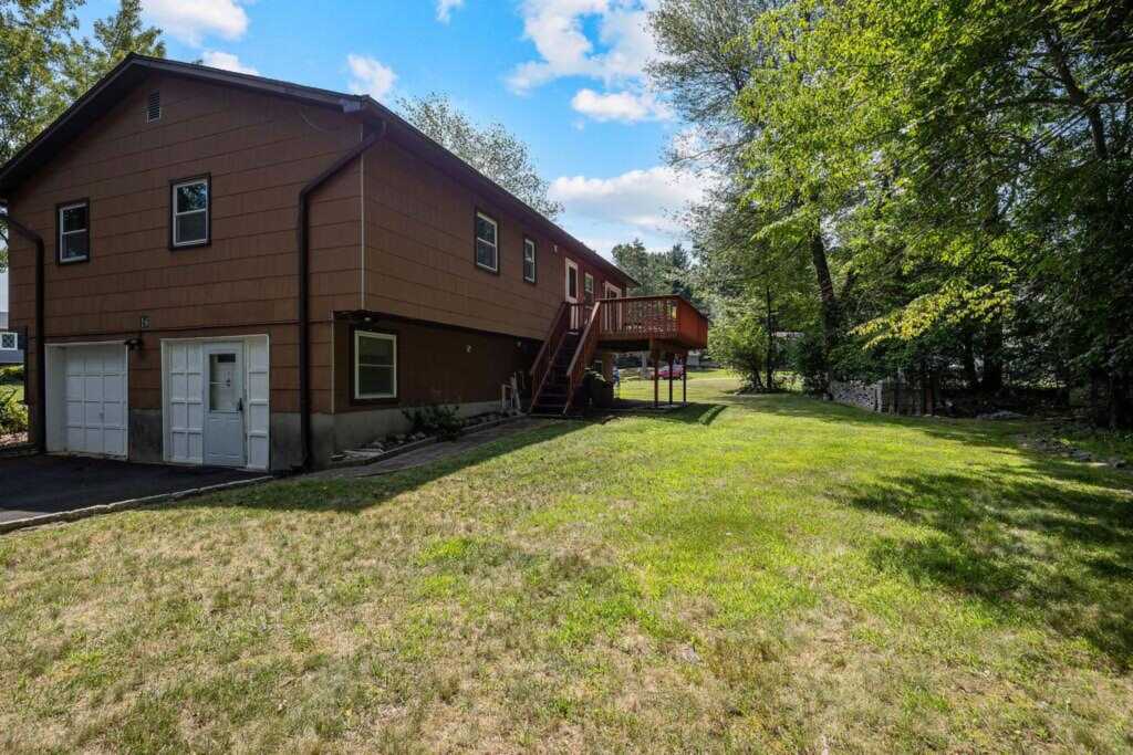 16 Green Bower Lane, New City, NY 10956 - Photo 27 of 32
