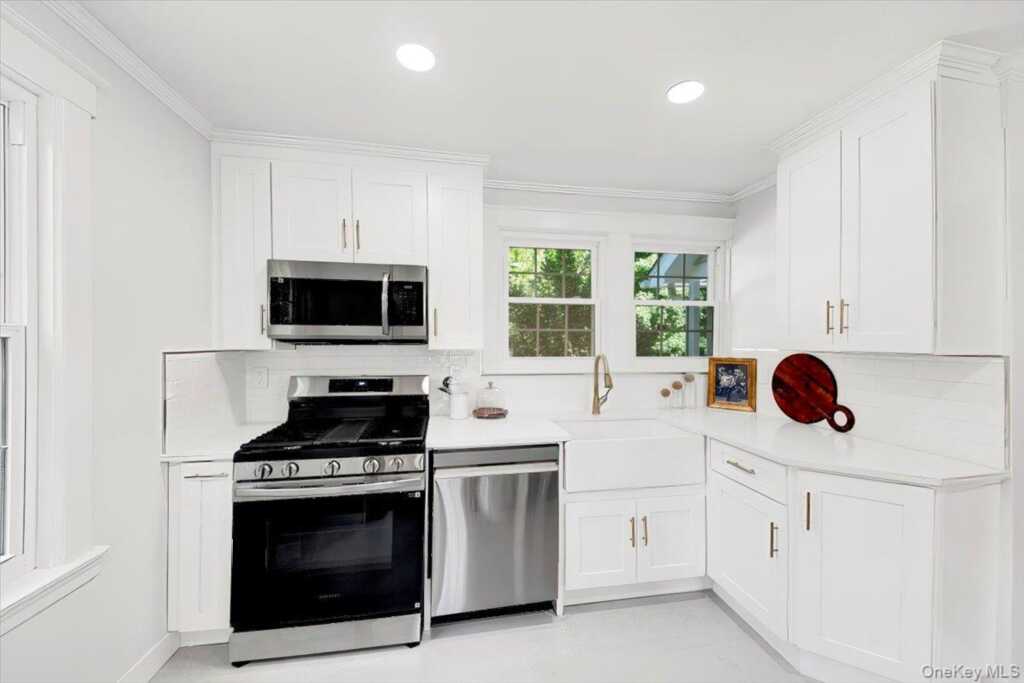 106 Puritan Drive, Rye, NY 10573 - Photo 17 of 31